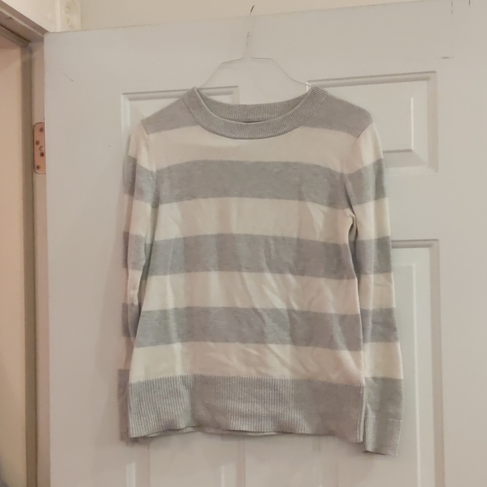 Gap Sweater
